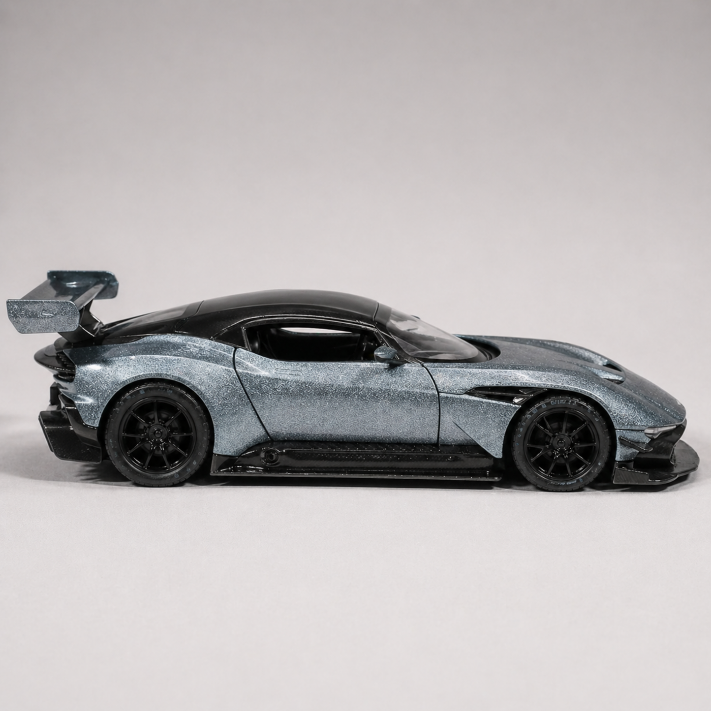 Aston Martin Vulcan Silver Frost Edition