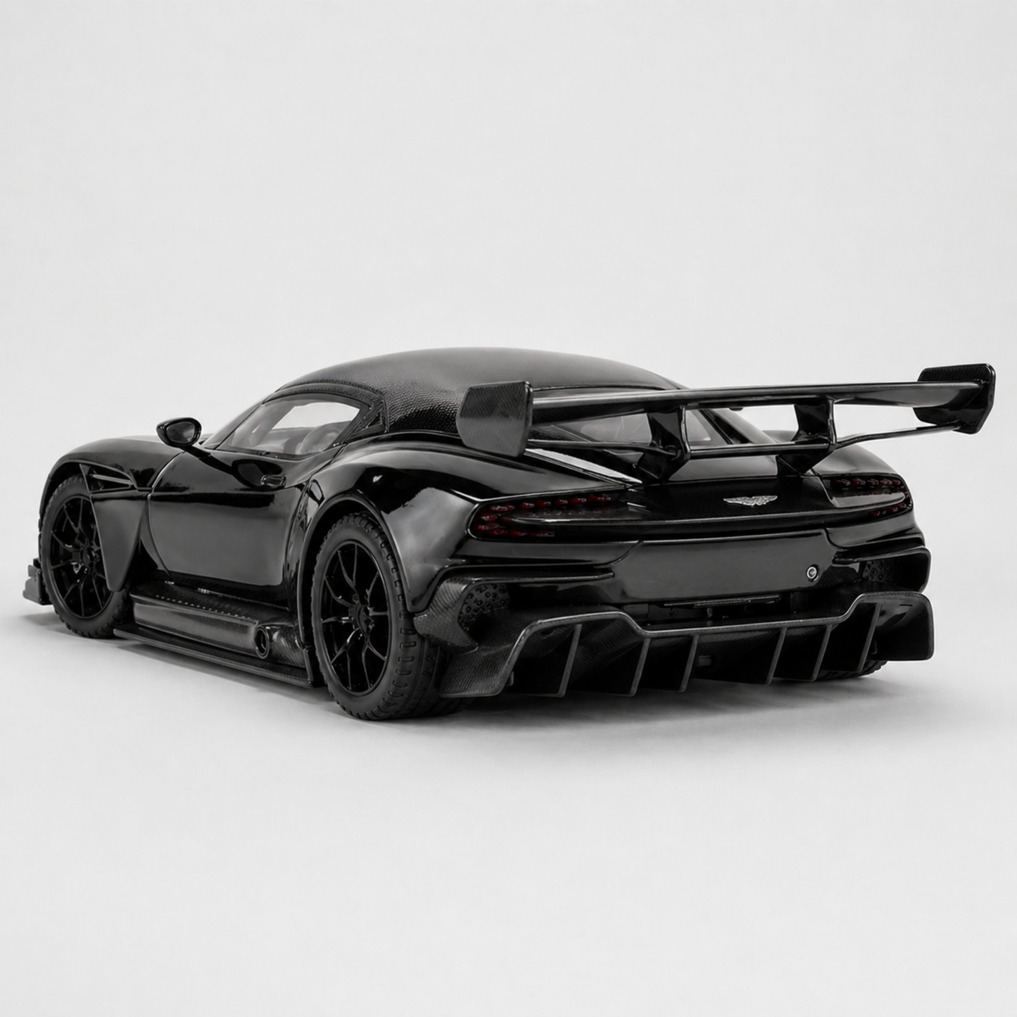 Aston Martin Vulcan Black Edition