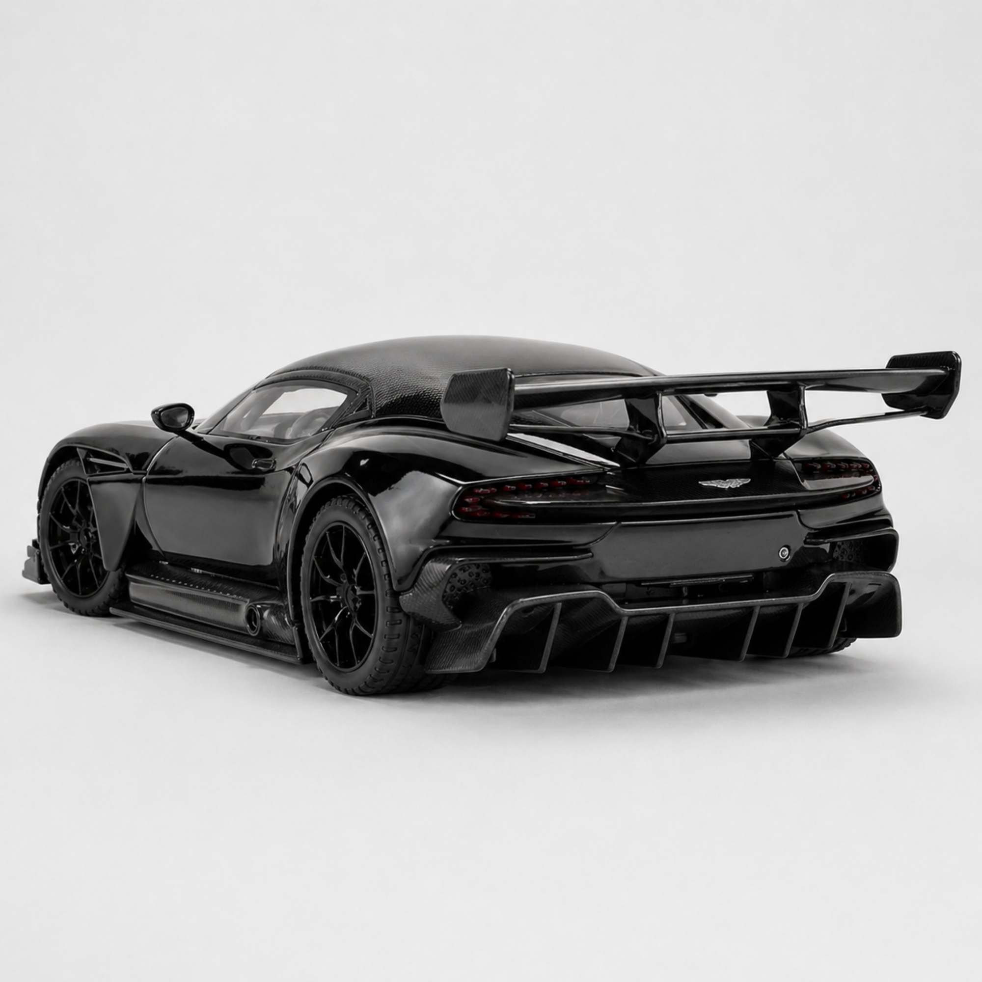 Aston Martin Vulcan Black Edition