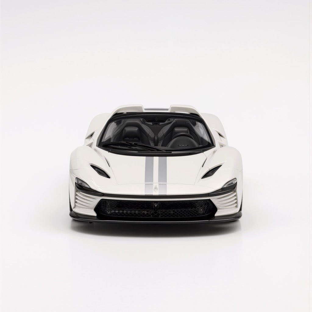 Ferrari Daytona SP3 White Silver Stripe Scale Model 1:64