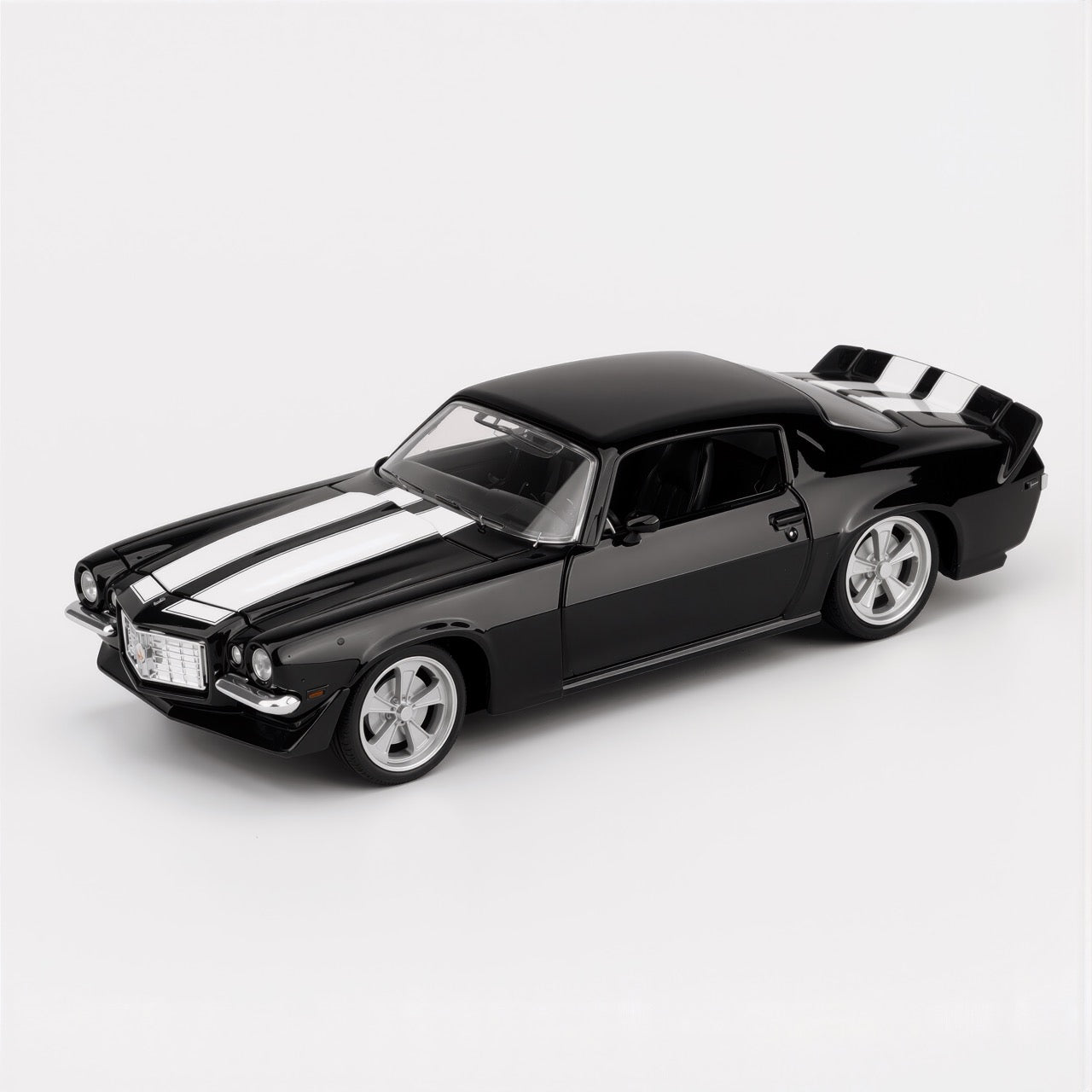 Camaro Z/28 Black White Stripe Scale Model 1:64