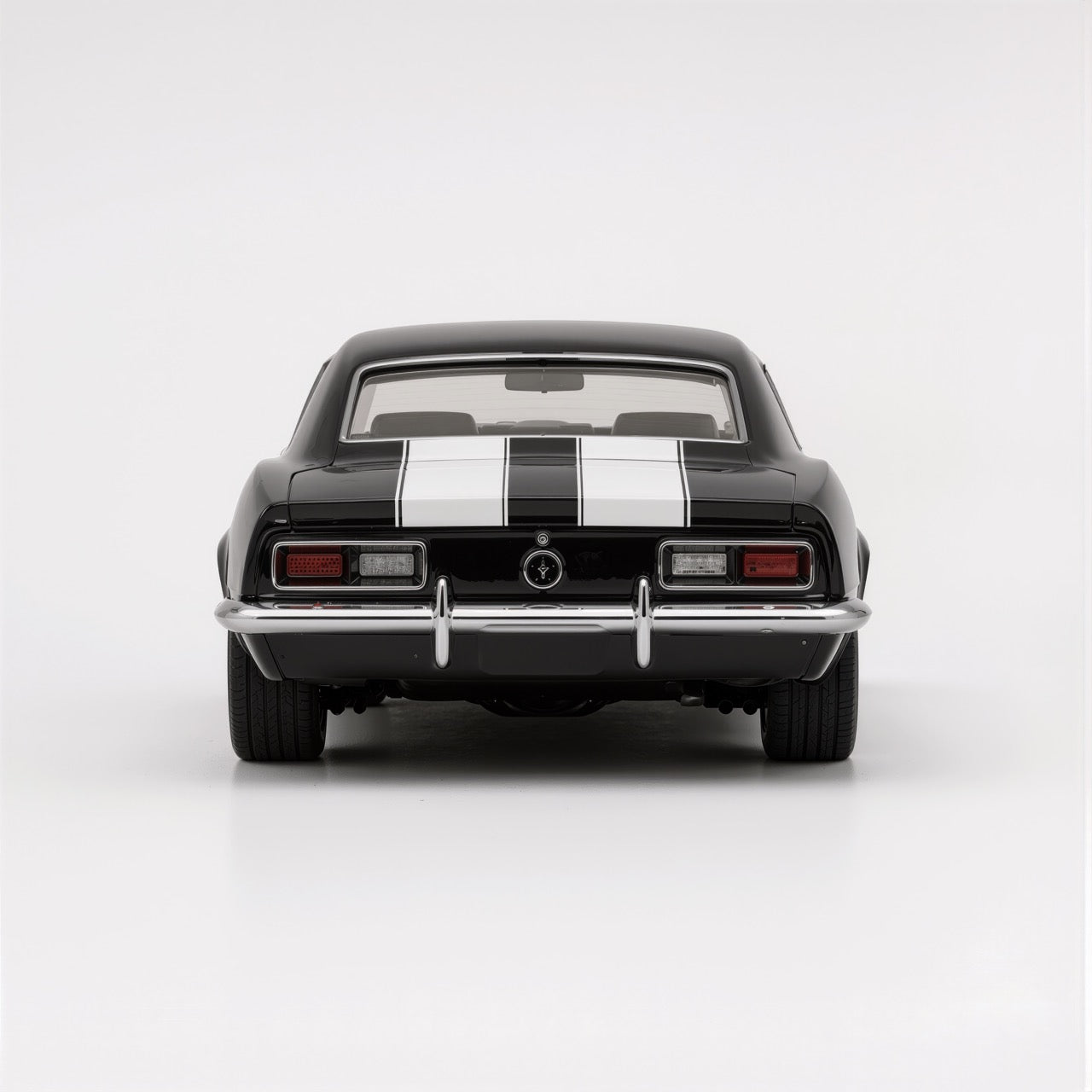 Camaro Z/28 Black White Stripe Scale Model 1:64