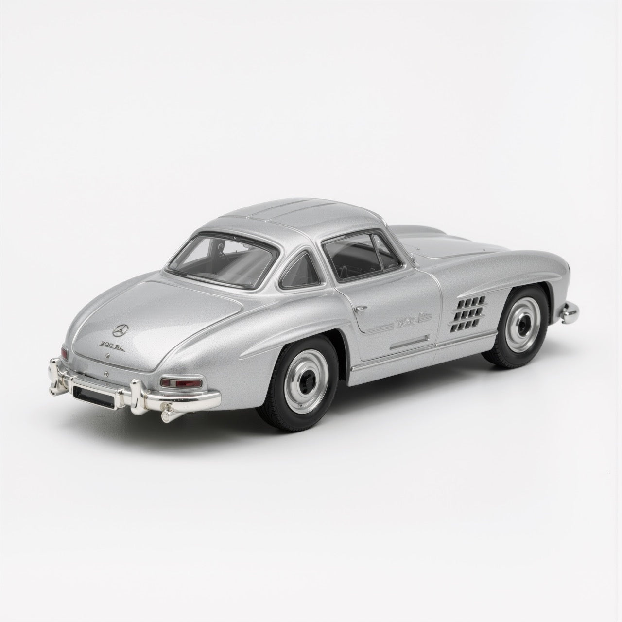 Benz 300 SL Gullwing Silver Scale Model 1:64