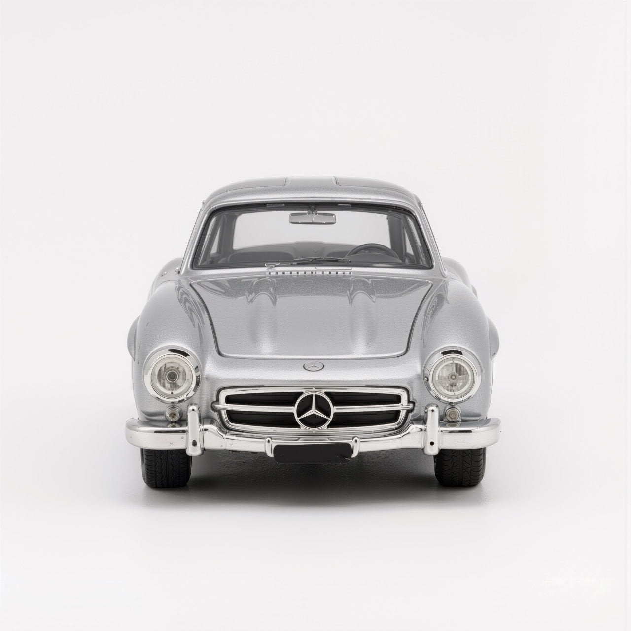 Benz 300 SL Gullwing Silver Scale Model 1:64