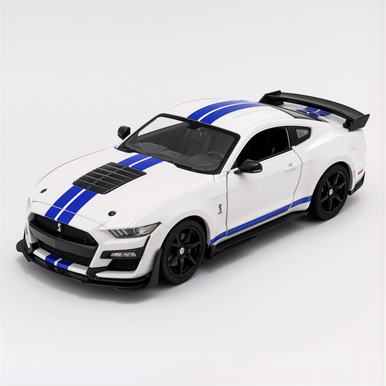 Ford Mustang Shelby GT500 White Blue Stripe Scale Model 1:64