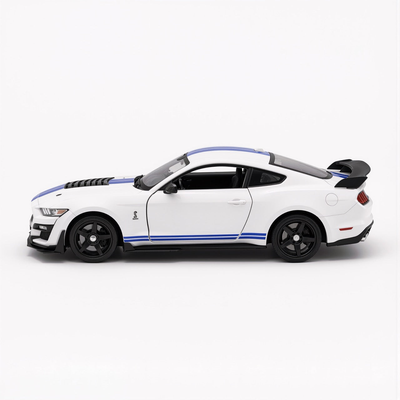 Ford Mustang Shelby GT500 White Blue Stripe Scale Model 1:64