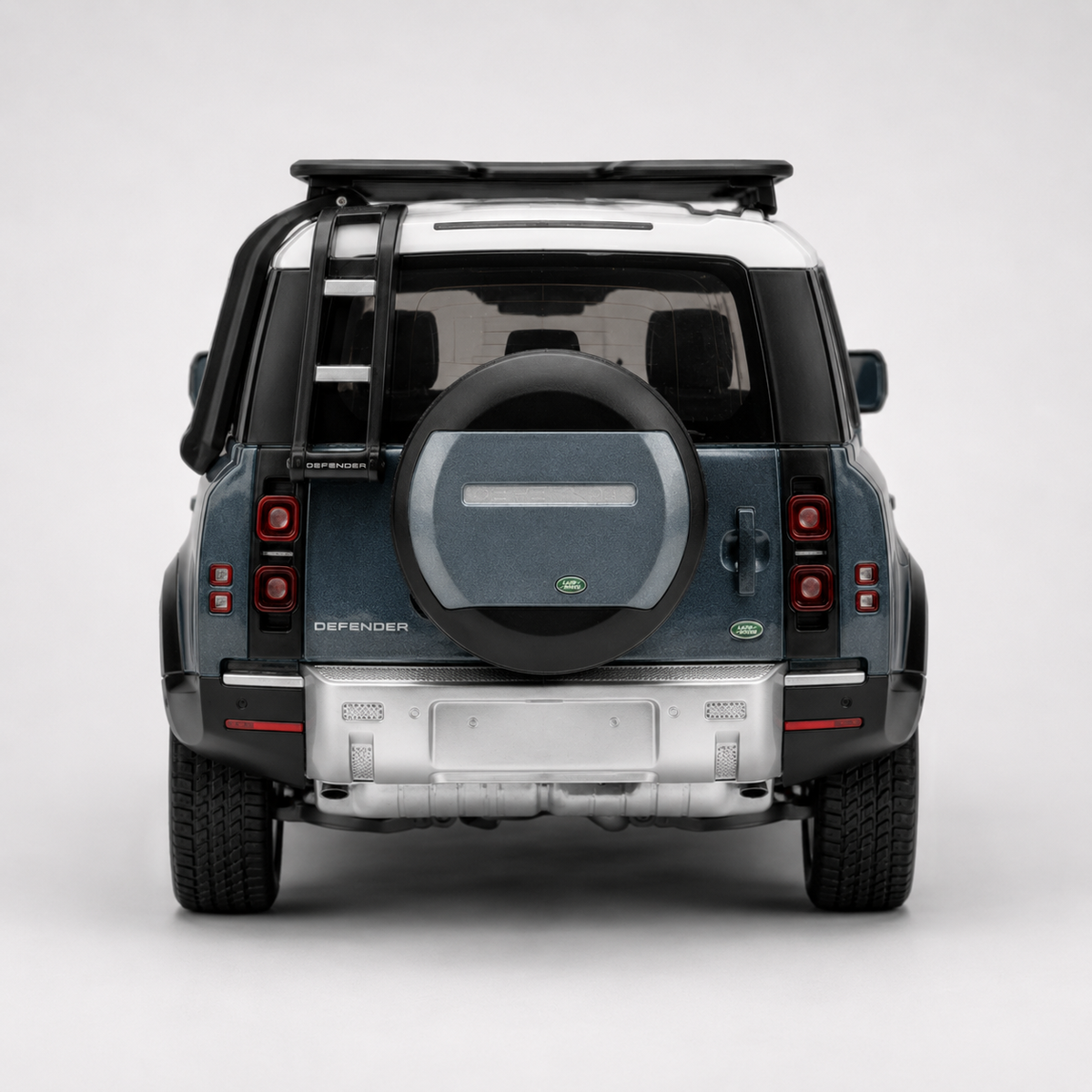 Land Rover Defender 110 Expedition Edition
