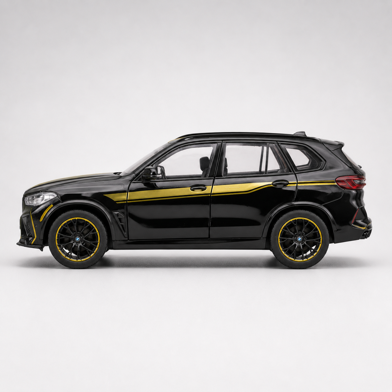 X5M Shadowline Edition