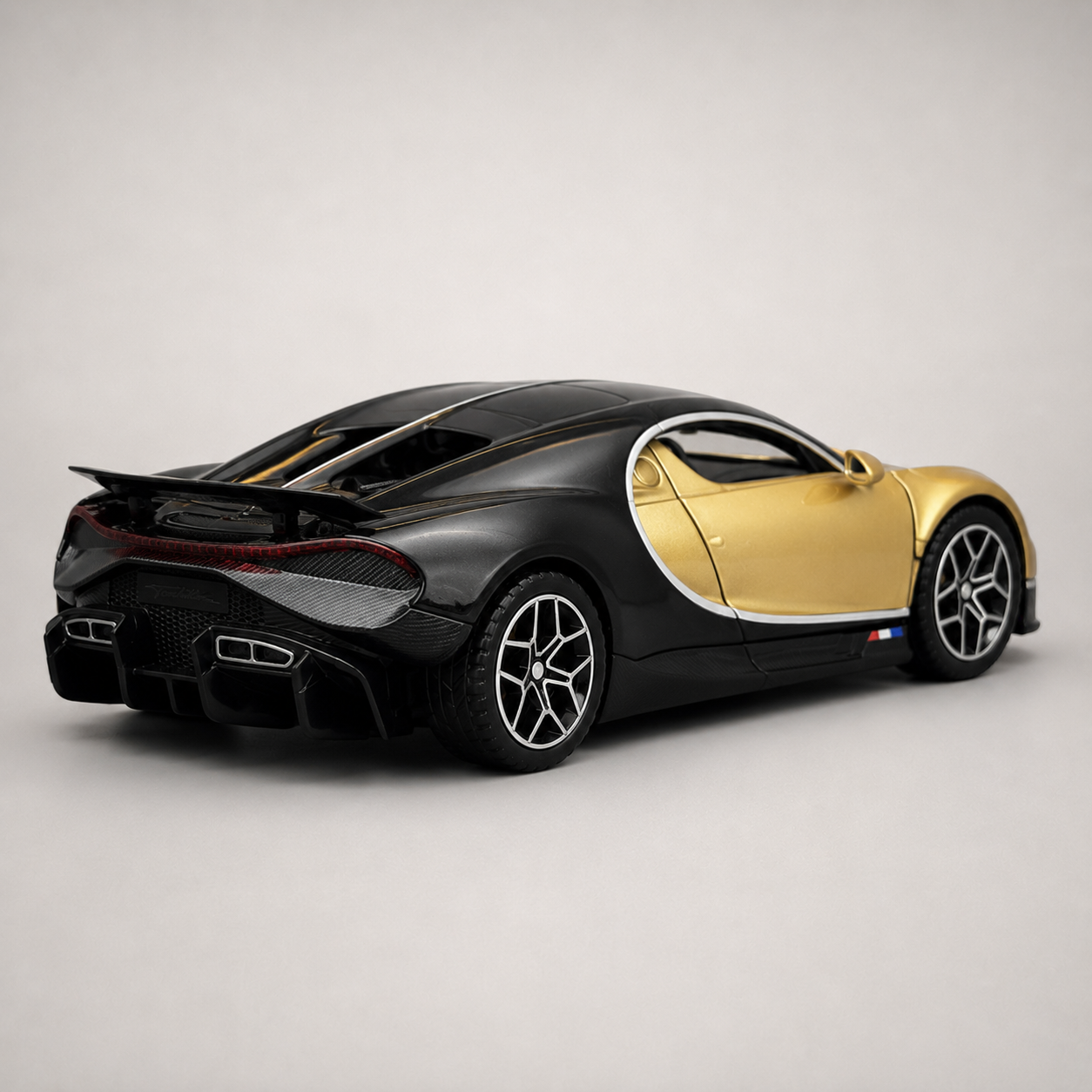 Monarque W16 Edition