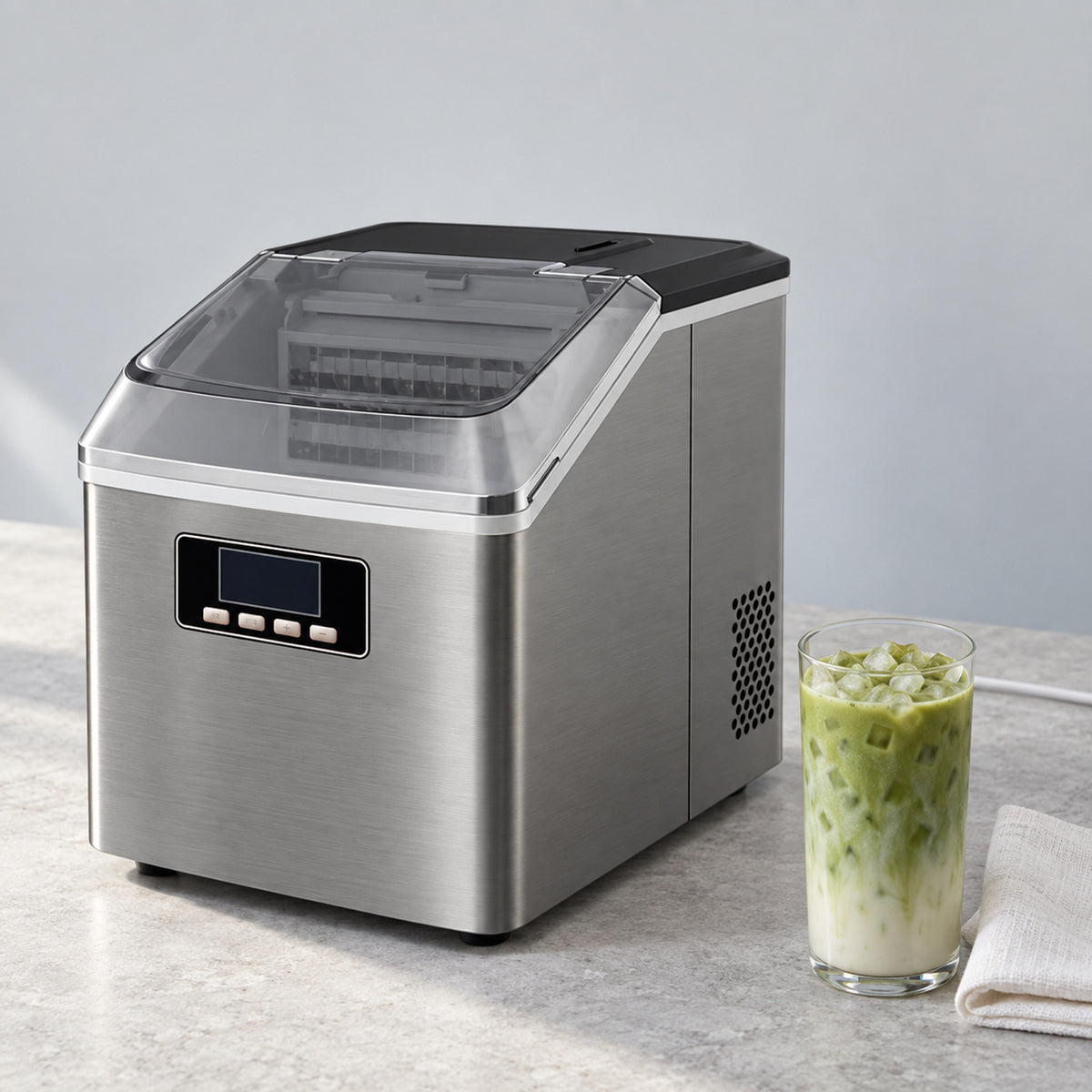 Ashton IceCubemaker — matcha moment